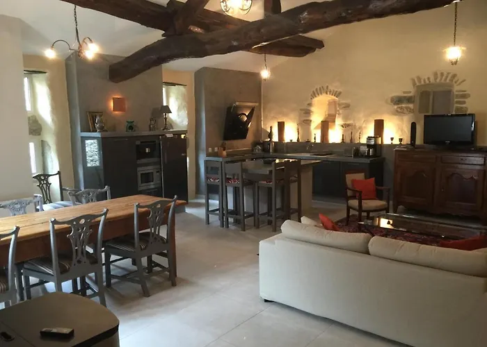 Гостевой дом Chateau De La Rode 5*